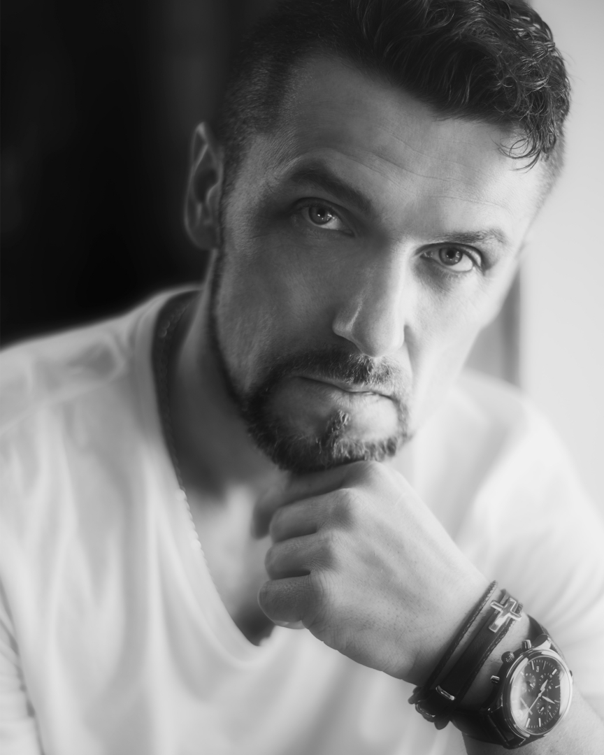 Profile photo.jpg